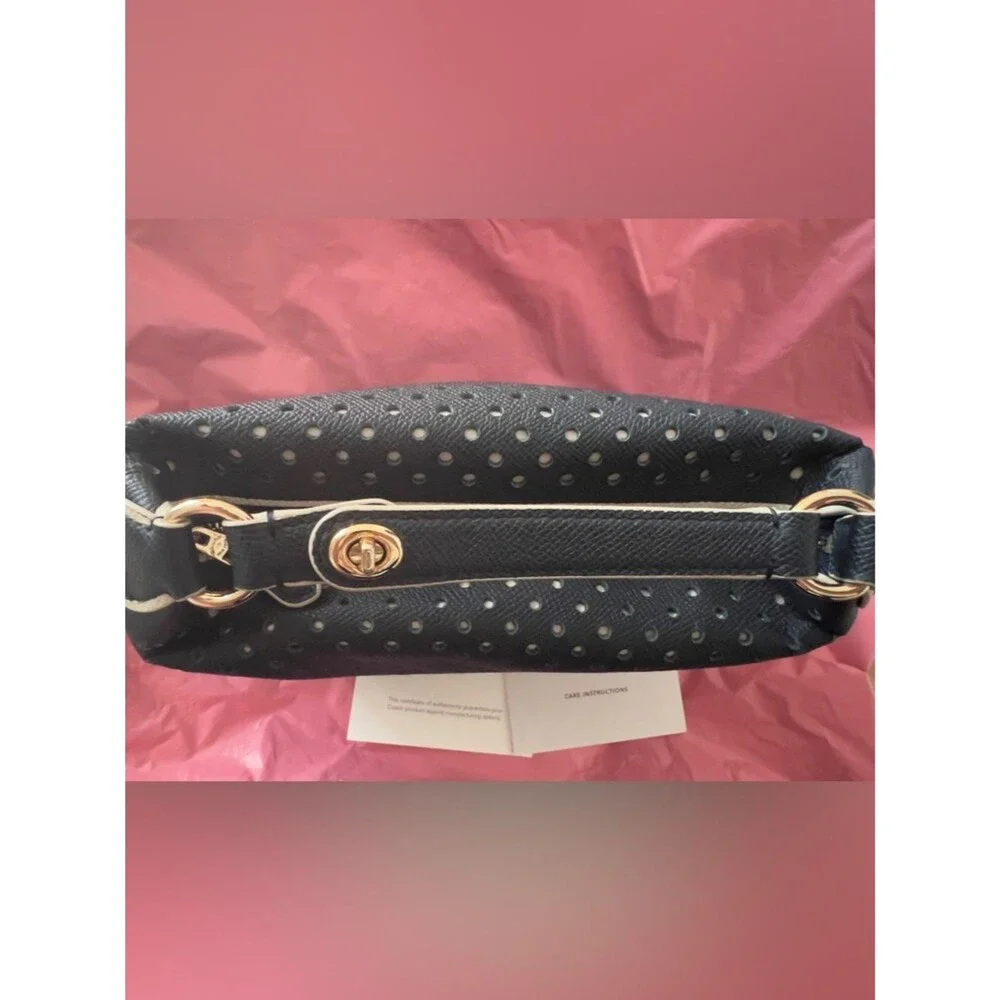Coach classic shoulder